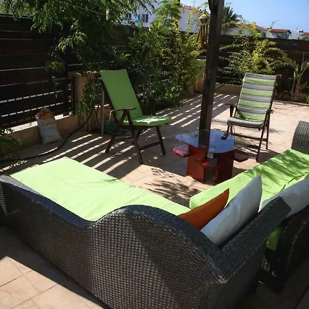 Pernera Exclusive * Paralimni